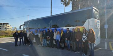 Presentado un nuevo autobús para el servicio de transporte municipal de Manilva