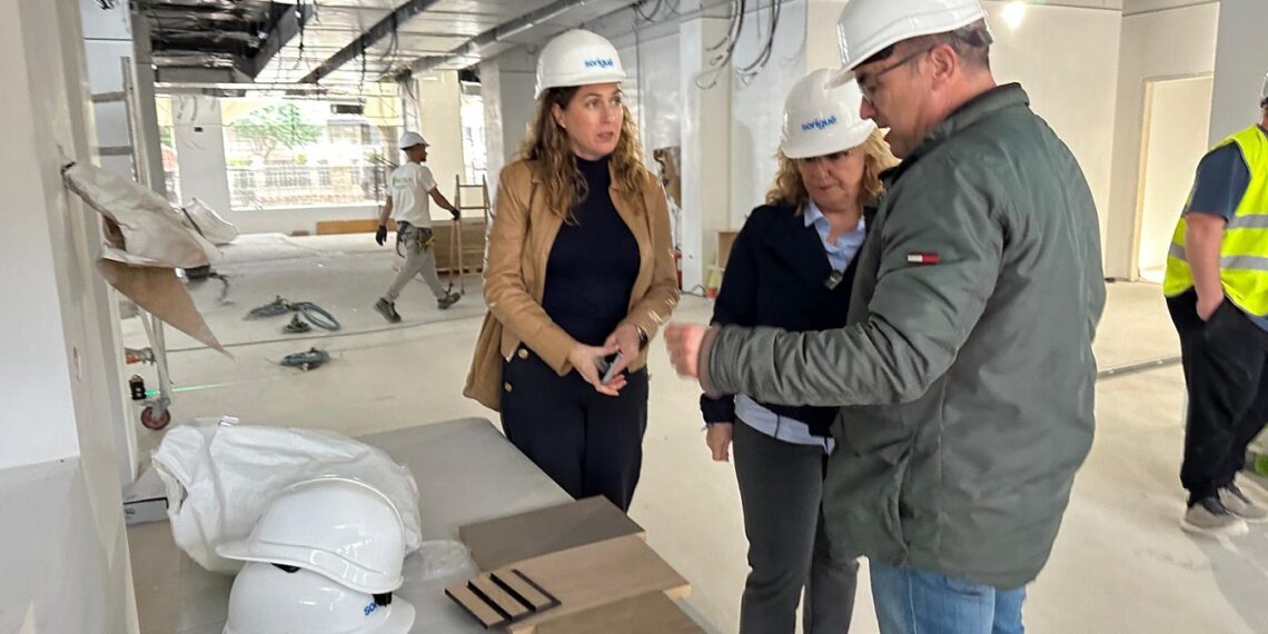 Vecinos de Fuengirola eligen el nombre de Gloria Fuertes para la nueva Biblioteca de Los Boliches