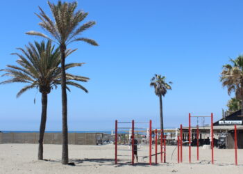 El Ayuntamiento de Estepona amplía la red de instalaciones deportivas gratuitas con dos nuevas zonas de calistenia