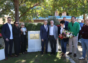 El anfiteatro del bulevar de San Pedro Alcántara llevará el nombre de Juan José Calvente