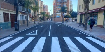 El Ayuntamiento de Fuengirola concluye la reordenación del tráfico en la parte final de la avenida de Acapulco