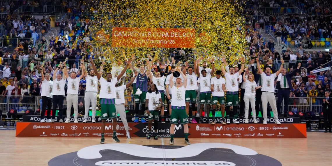 El Unicaja vence al Real Madrid y vuelve a reinar en España