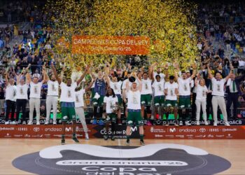 El Unicaja vence al Real Madrid y vuelve a reinar en España