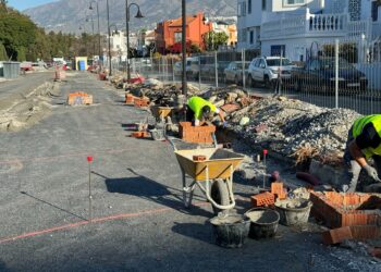 El Ayuntamiento de Mijas ejecuta la reforma integral de la calle Río Darro con una inversión de 878.000 euros