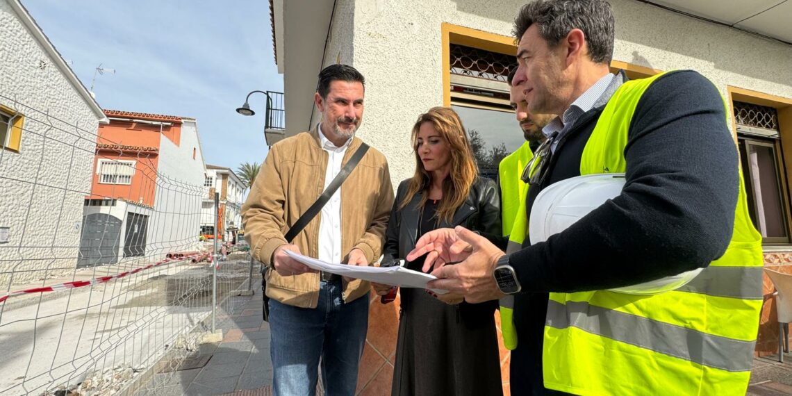 El Ayuntamiento de Mijas comienza la remodelación integral de las calles Nerja y Casarabonela de La Cala