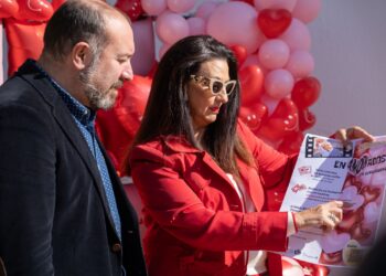 Presentado, junto a la ACEB, el Concurso selfie ‘Enamorados en Benalmádena’