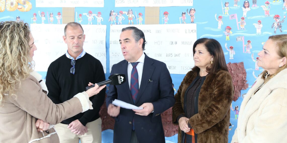 La Junta refuerza los centros de Marbella con 29 docentes y recursos económicos para atender al alumnado más vulnerable