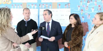 La Junta refuerza los centros de Marbella con 29 docentes y recursos económicos para atender al alumnado más vulnerable