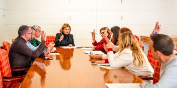 El equipo de Gobierno formaliza la petición a la Junta de Andalucía de los suelos del Virgen de la Esperanza para destinarlos a fines sociales