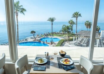 Hoteleros de la Costa del Sol prevén una ocupación del 72,84% durante el puente de Andalucía