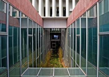 Condenan a un hombre por estafa tras vender ilegalmente una vivienda en Málaga