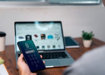 Consumo llama a no realizar compras online bajo conexión a wifi públicas