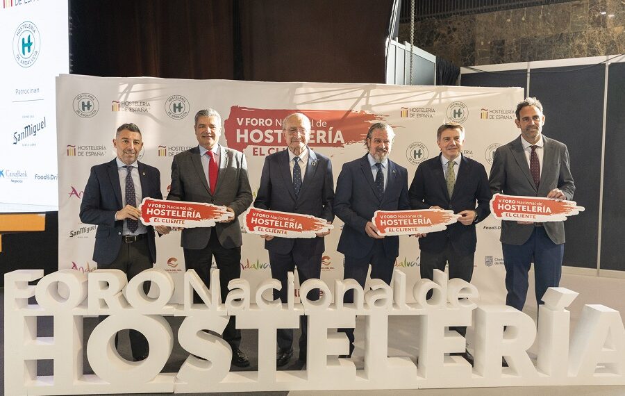 Turismo Costa del Sol y la Diputación destacan al sector de la hostelería como clave para la fidelización de los clientes en el V Foro Nacional