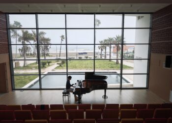 El Ayuntamiento de Estepona adquiere tres pianos profesionales para los alumnos del Conservatorio de Música