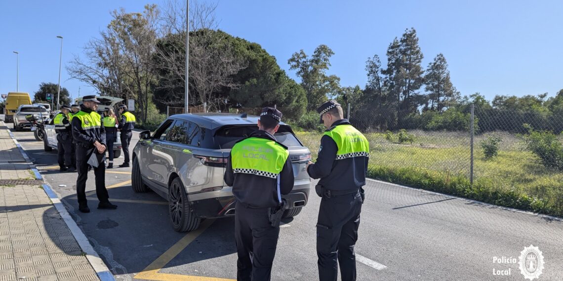 La Policía detiene a dos personas por colaborar con una empresa sancionada por su relación con la invasión de Ucrania