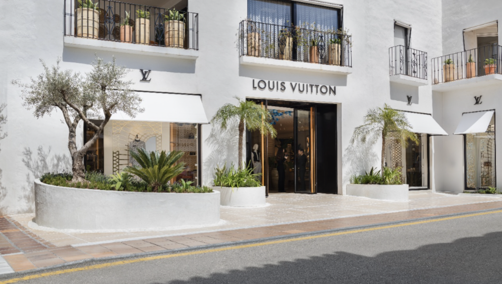 El lujo imparable: las boutiques de Puerto Banús superan los 310 millones de euros en ventas en 2024