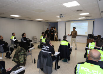 Marbella refuerza la unidad de tráfico de la Policía Local con la formación de una treintena de agentes en la detección del consumo de estupefacientes