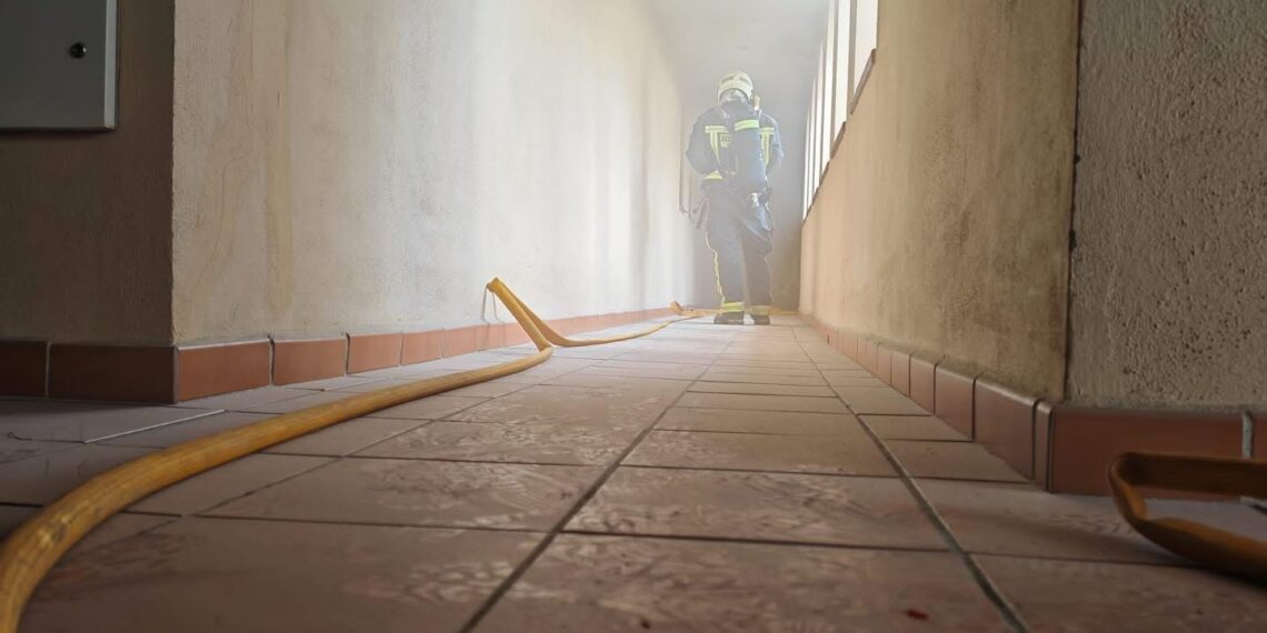 Incendio en una tercera planta de un edificio de Fuengirola