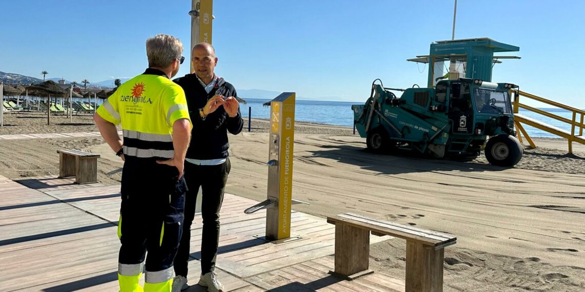El Ayuntamiento de Fuengirola trabaja en la puesta a punto del litoral de cara a la Semana Santa