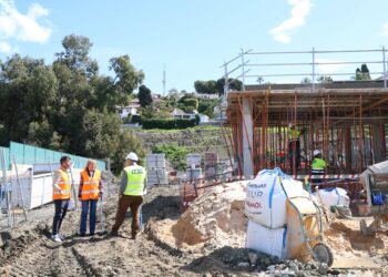 Las obras del centro de salud de Nueva Andalucía, que duplicará la superficie del equipamiento sanitario actual, superan ya el 35% de ejecución