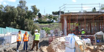 Las obras del centro de salud de Nueva Andalucía, que duplicará la superficie del equipamiento sanitario actual, superan ya el 35% de ejecución