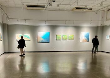 Últimos días para visitar la exposición ‘Elements’, de Paula Stanley, en la Casa de la Cultura de Fuengirola