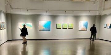 Últimos días para visitar la exposición ‘Elements’, de Paula Stanley, en la Casa de la Cultura de Fuengirola