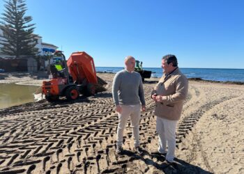 El Ayuntamiento de Mijas pone a punto las playas de cara a Semana Santa