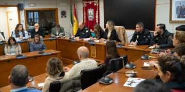 La Comisión Municipal de Absentismo Escolar incide en sumar esfuerzos con la comunidad educativa para evitar que los escolares falten a clase