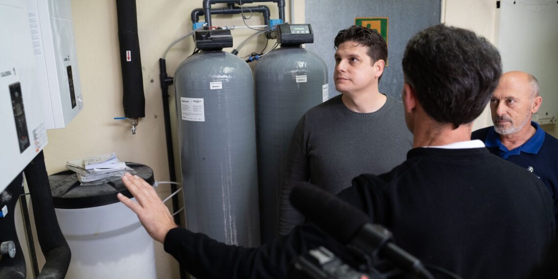 El Ayuntamiento renueva el sistema de agua caliente sanitaria y el circuito de placas solares de las instalaciones deportivas municipales