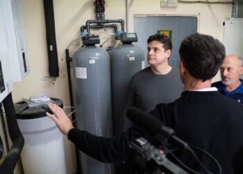 El Ayuntamiento renueva el sistema de agua caliente sanitaria y el circuito de placas solares de las instalaciones deportivas municipales