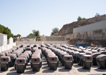 El Ayuntamiento comenzará con la instalación de 200 contenedores marrones tras culminar su campaña de concienciación ciudadana