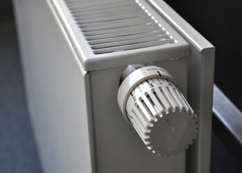 La Junta aprueba el inicio del procedimiento para abonar el Bono Social Térmico a 313.000 familias andaluzas