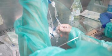 La Junta impulsa la innovación contra el cáncer con 4,2 millones para desarrollar terapias más eficaces y menos tóxicas