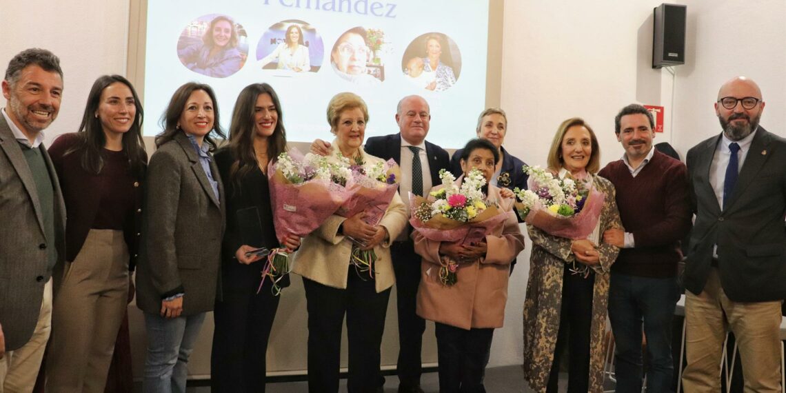 La presidenta del PP de Málaga reivindica el «feminismo real y cotidiano» frente al «de la pose y la pancarta»