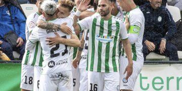 Torremolinos y Estepona se abonan a soñar con el ascenso a Primera RFEF