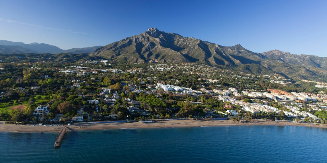 Marbella arranca el año con 1.500 visitantes más que en enero de 2024