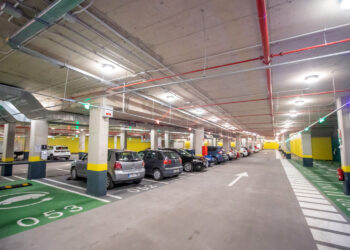 Estepona propone adquirir los parkings privados de la ciudad para incorporarlos a la red municipal de aparcamientos