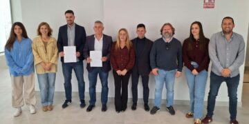 Compromiso Manilva y Con Andalucía IU presentan una moción de censura contra el alcalde del PP