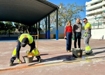 Fuengirola aprovecha el cierre de los colegios en Semana Santa para acometer mejoras en los centros escolares