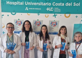 Campaña de concienciación en el Hospital Universitario Costa del Sol para la detección temprana del cáncer colorrectal