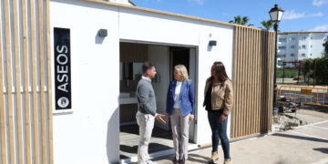 Instalados 40 nuevos módulos de aseos públicos modernos, funcionales y domotizados en el Paseo Marítimo de Marbella antes del verano
