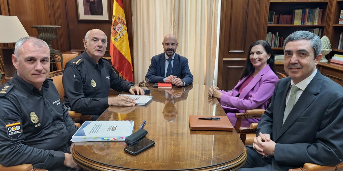 Un total de 1.837 efectivos velan por la seguridad en la Semana Santa de Málaga