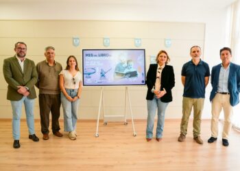 Torremolinos celebra la I ‘Ruta de los Libros’ con motivo del Día Internacional del Libro