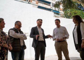 El Ayuntamiento invierte más de 85.000 euros en reparar el muro de contención que afectaba al solar del Coronado de Espinas