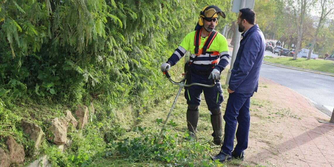 El Ayuntamiento de Benalmádena contará con 45 efectivos para el servicio de Limpieza en Semana Santa