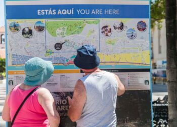Torremolinos encara la Semana Santa con la previsión de doblar su población en el arranque de la temporada alta