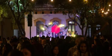 El ciclo de Sara Torres inaugura en La Térmica una semana cargada de actividades con la performance de Alberto Cortés, el RED Friday y Mixtura