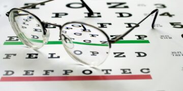 El Congreso debate este martes que las gafas y lentillas sean gratuitas para los menores de edad