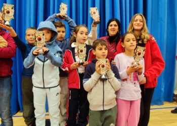 Afluencia masiva de deportistas en el XII Torneo Internacional de Esgrima